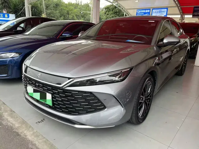 Фотография автомобиля — BYD Qin L