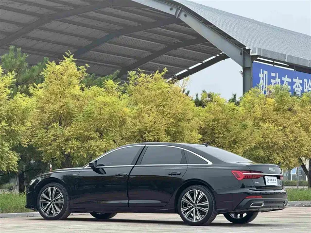 Audi A6L — Фото автомобиля 23