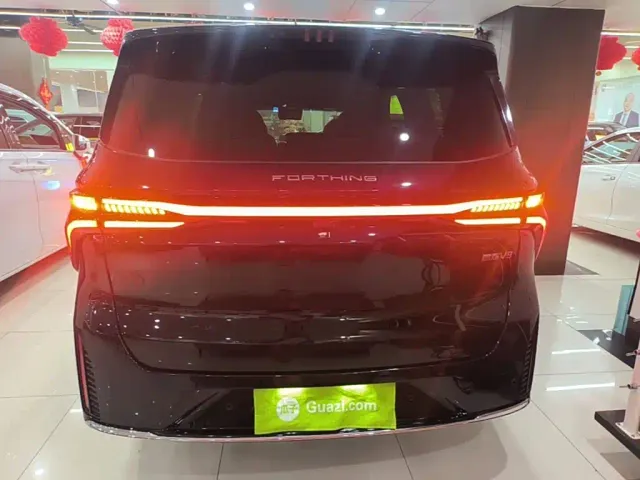 Forthing Xinghai V9 — Фото автомобиля 5