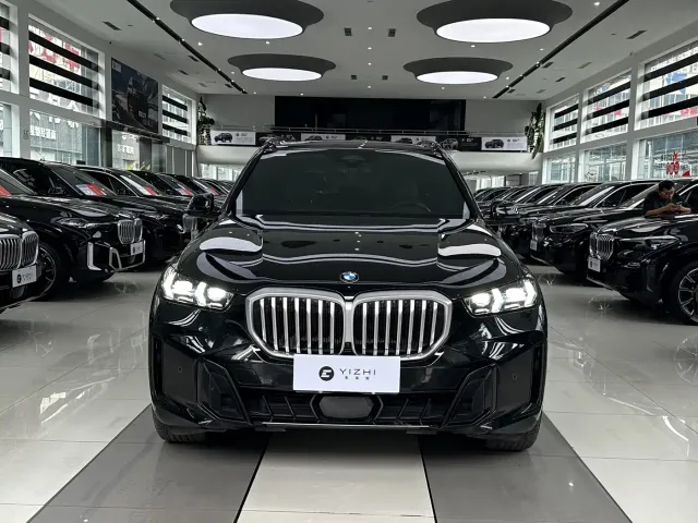 BMW X5 — Фото автомобиля 2