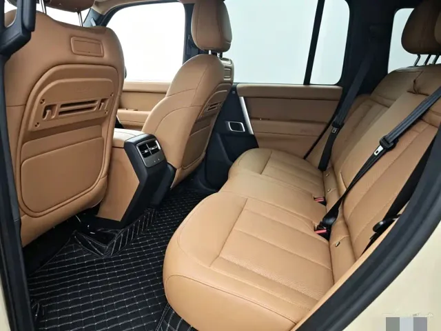 iCAR V27 — Фото автомобиля 5