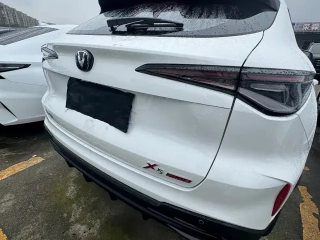 Changan X5 Plus — Фото автомобиля 15