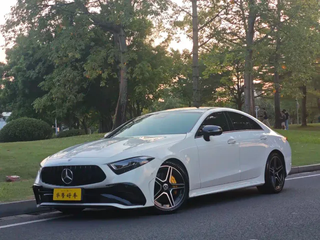 Фотография автомобиля — Mercedes-Benz CLS-Class