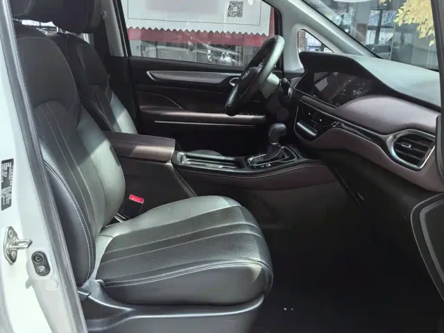 GAC Trumpchi M6 — Фото автомобиля 15