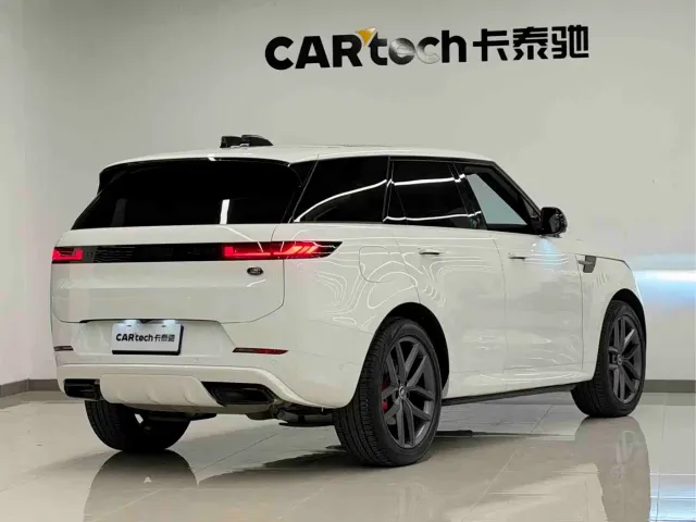 Land Rover Range Rover Sport — Фото автомобиля 3
