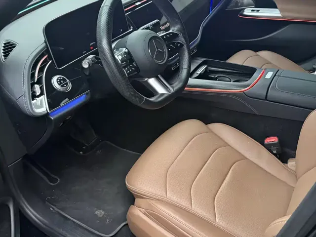 Mercedes-Benz E-Class — Фото автомобиля 3