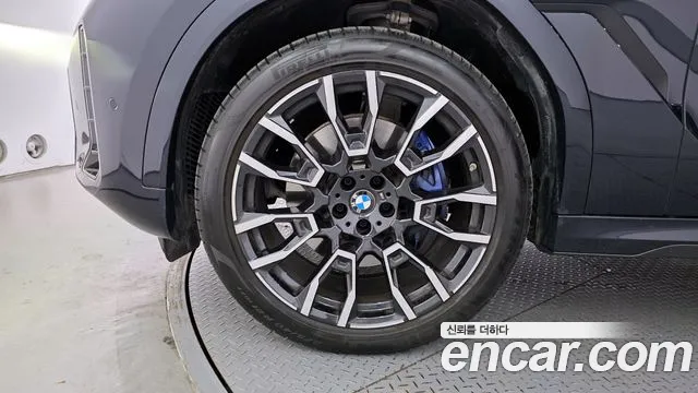 BMW X6 xDrive40i M Sport — Фото автомобиля 5