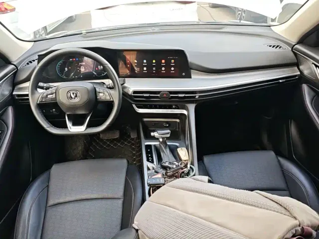 Changan CS35 Plus — Фото автомобиля 9