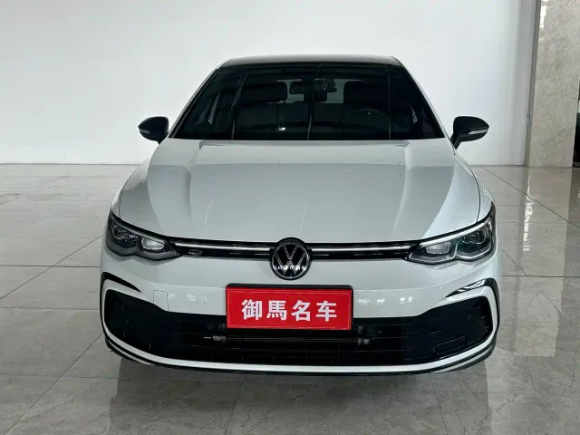 Volkswagen Golf — Фото автомобиля 2