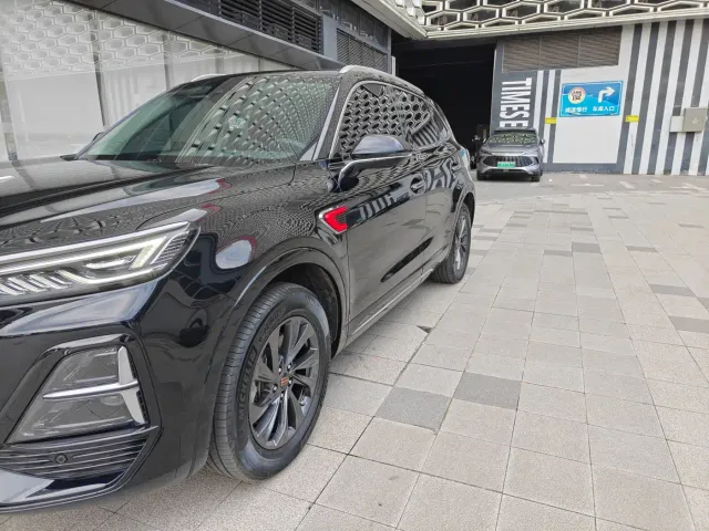 Hongqi HS5 — Фото автомобиля 11
