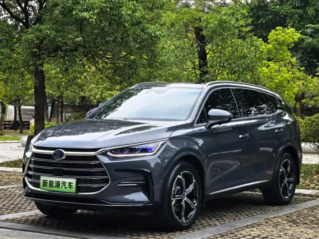 Фотография автомобиля — BYD Tang