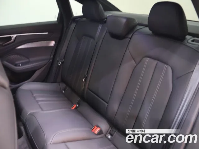 Audi A6 C9 — Фото автомобиля 10