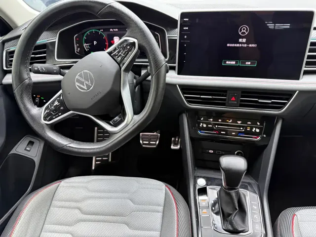 Volkswagen Tiguan L — Фото автомобиля 4
