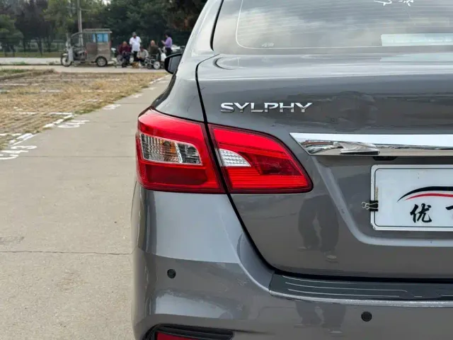Nissan Sylphy — Фото автомобиля 29