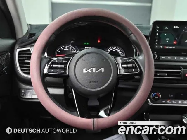 Kia Seltos — Фото автомобиля 13