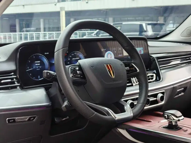 Hongqi HS5 — Фото автомобиля 18