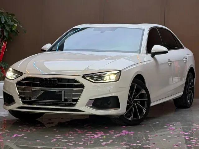 Audi A4L — Фото автомобиля 2