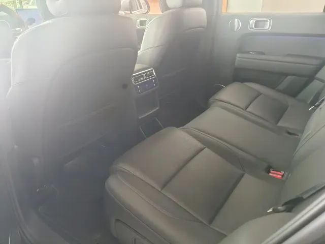 Li Auto L6 — Фото автомобиля 6