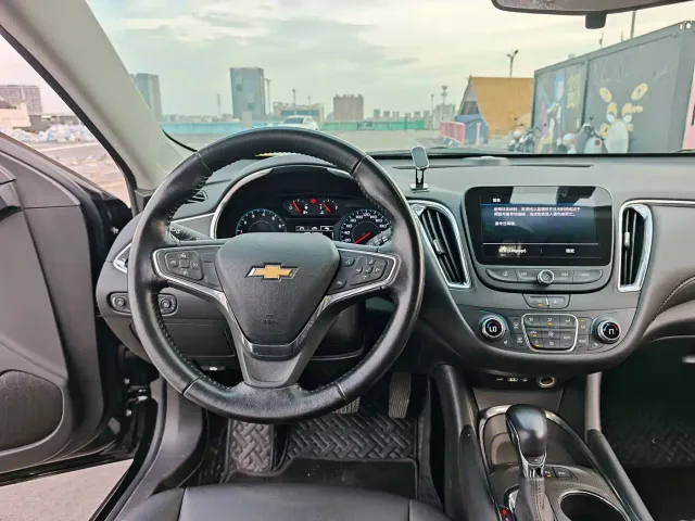Chevrolet Malibu XL — Фото автомобиля 13