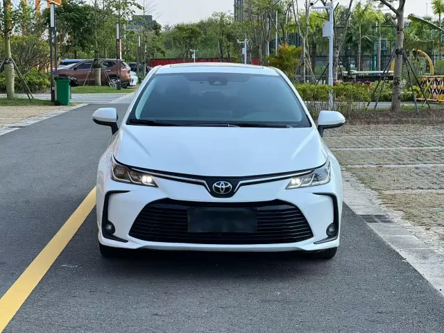 Toyota Corolla — Фото автомобиля 2