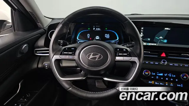 Hyundai AVANTE Новый Avante (CN7) — Фото автомобиля 15