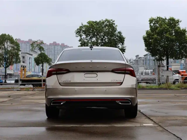 Skoda Octavia — Фото автомобиля 12