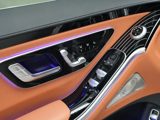 Mercedes-Benz S-Class — Фото автомобиля 13