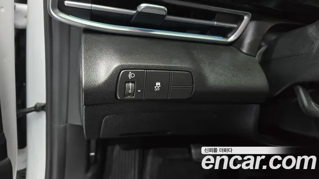 Hyundai Avante CN7 — Фото автомобиля 16