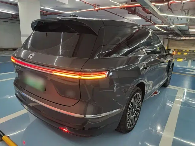 Nio ES8 — Фото автомобиля 6