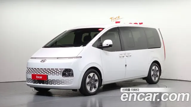 Фотография автомобиля — Hyundai Staria
