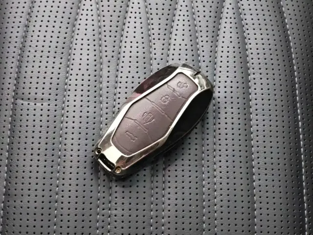 Hongqi Hongqi HS5 2023 2.0T 4WD Flag Leader Pro — Фото автомобиля 21