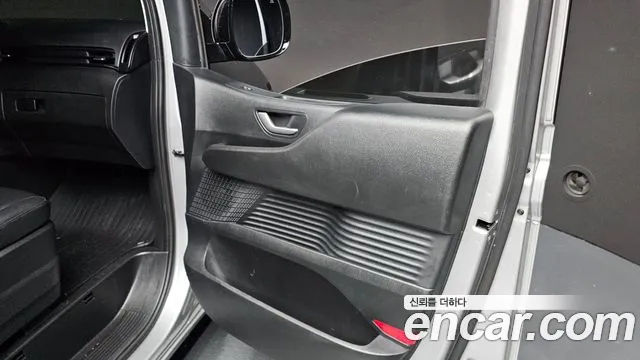 Hyundai Staria — Фото автомобиля 14
