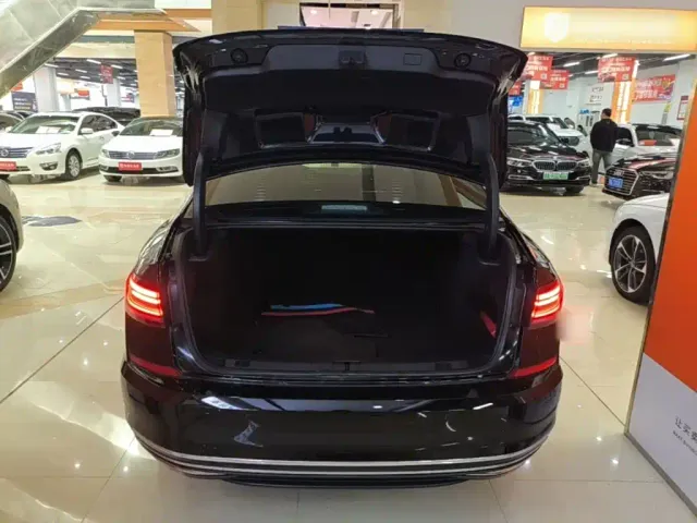 Volkswagen Passat — Фото автомобиля 14
