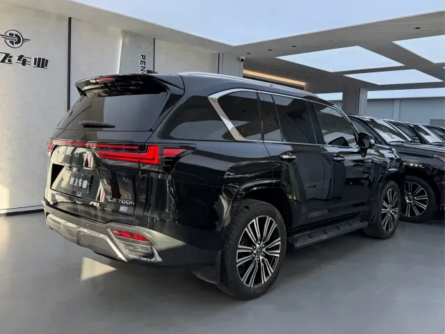 Lexus LX — Фото автомобиля 26