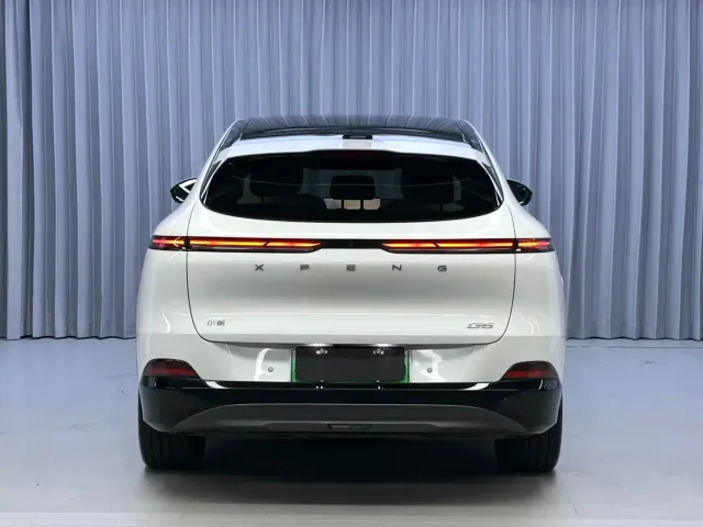 Xpeng G6 — Фото автомобиля 5