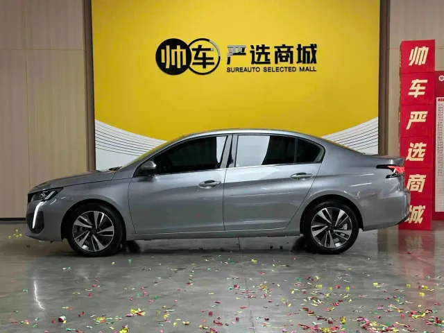 Peugeot 408 — Фото автомобиля 4