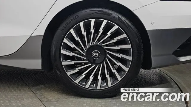 Hyundai Ioniq6 — Фото автомобиля 21