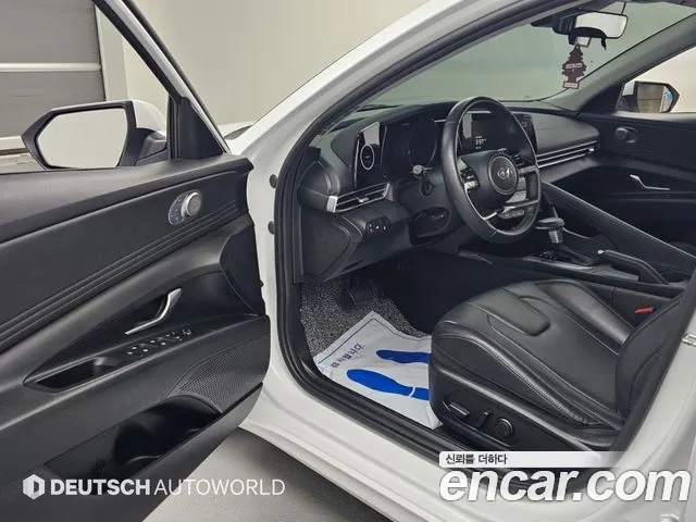 Hyundai Avante CN7 — Фото автомобиля 11