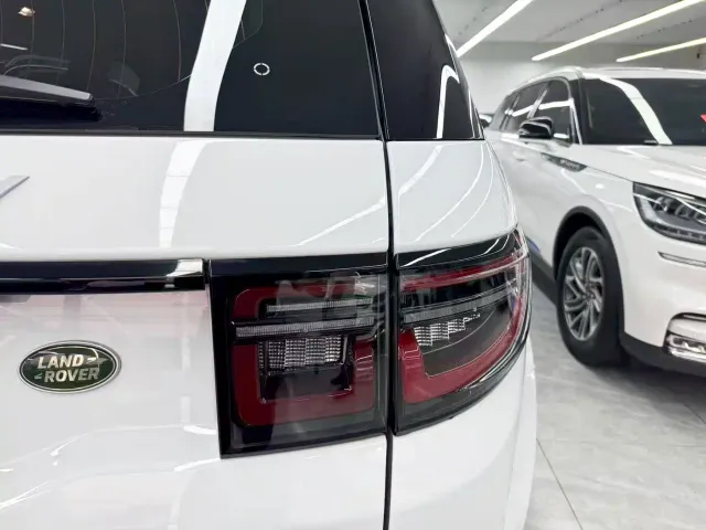 Land Rover Discovery Sport — Фото автомобиля 21