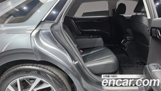Hyundai Grandeur Grandeur (GN7) — Фото автомобиля 12
