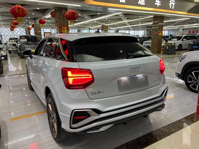 Audi Q2L — Фото автомобиля 4