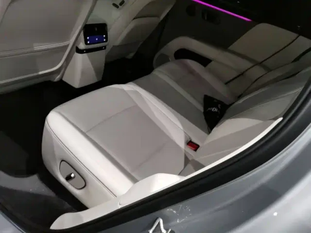 Li Auto i6 — Фото автомобиля 16
