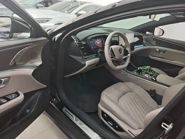 BYD Han — Фото автомобиля 15