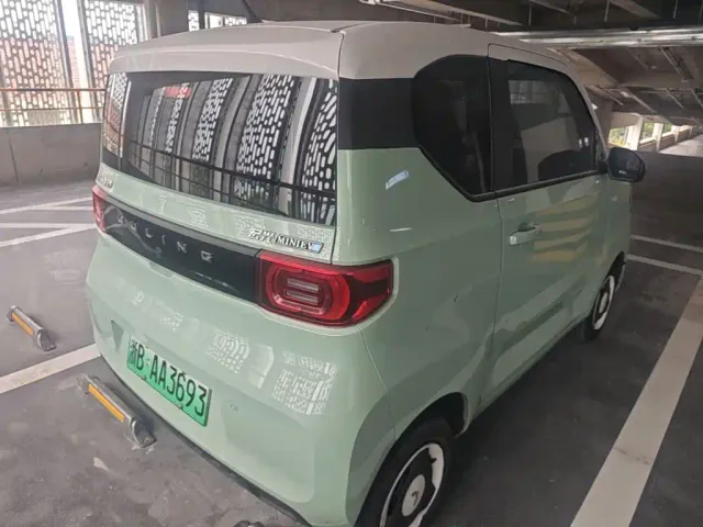 Wuling Hongguang Mini EV — Фото автомобиля 4