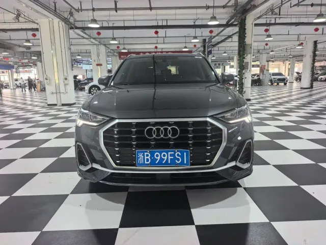 Audi Q3 — Фото автомобиля 2