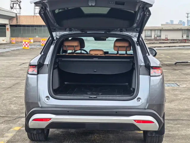 BYD Song L DM-i — Фото автомобиля 10