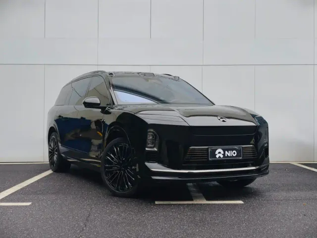 Nio ES8 — Фото автомобиля 3