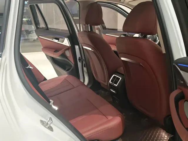 BMW X3 — Фото автомобиля 14