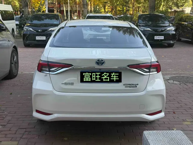 Toyota Corolla — Фото автомобиля 5
