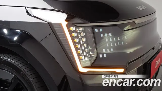 Kia EV9 — Фото автомобиля 7